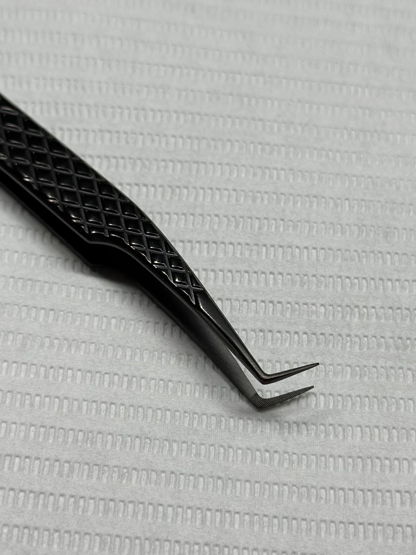 Luna 90 Degree Tweezers